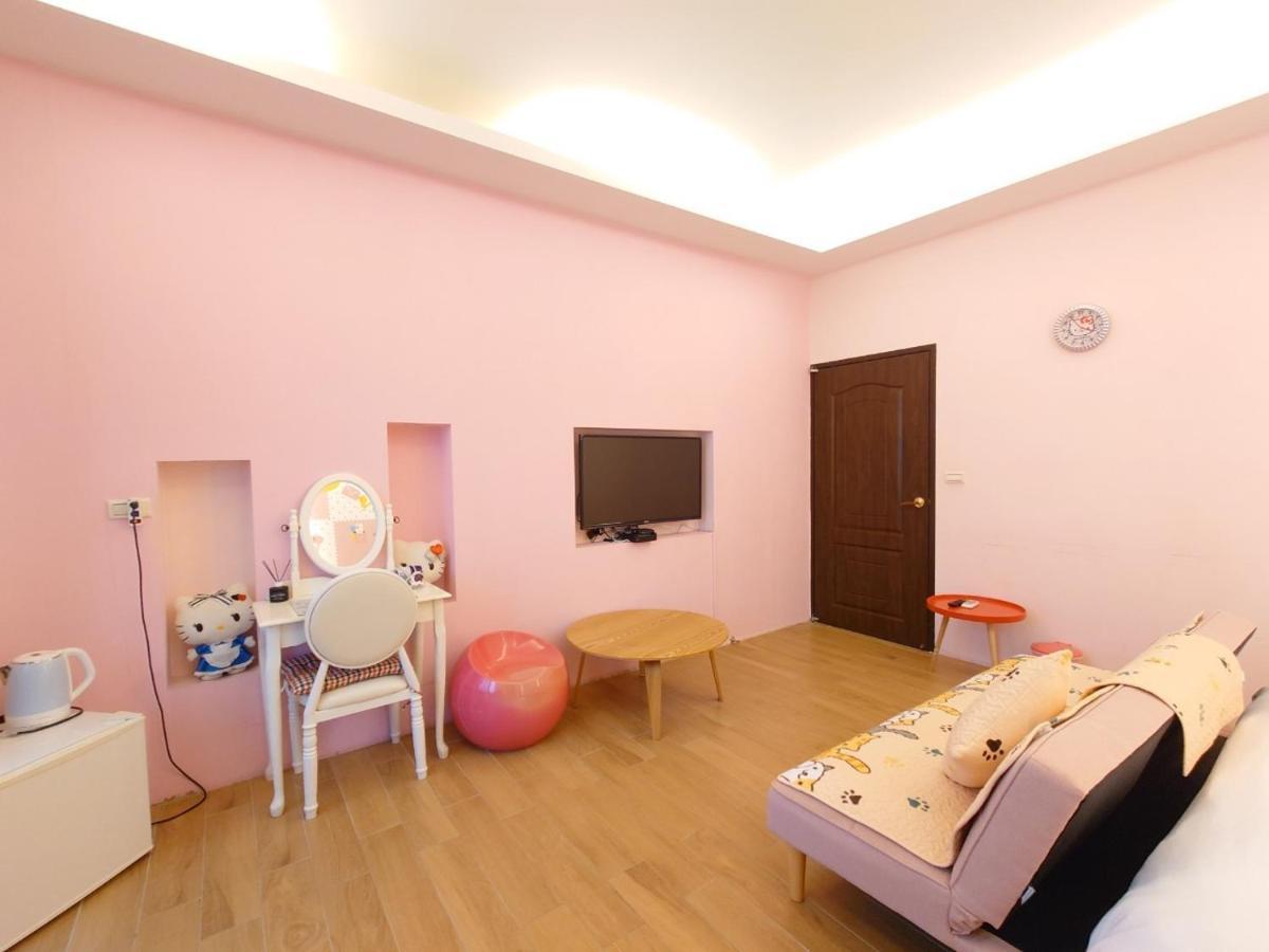 Cat Mia Hostel 花蓮市 エクステリア 写真