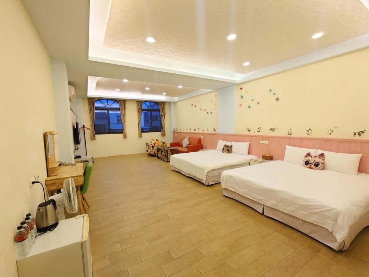 Cat Mia Hostel 花蓮市 エクステリア 写真